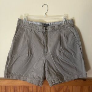Woolrich Khaki Flat Front Shorts Versatile Style